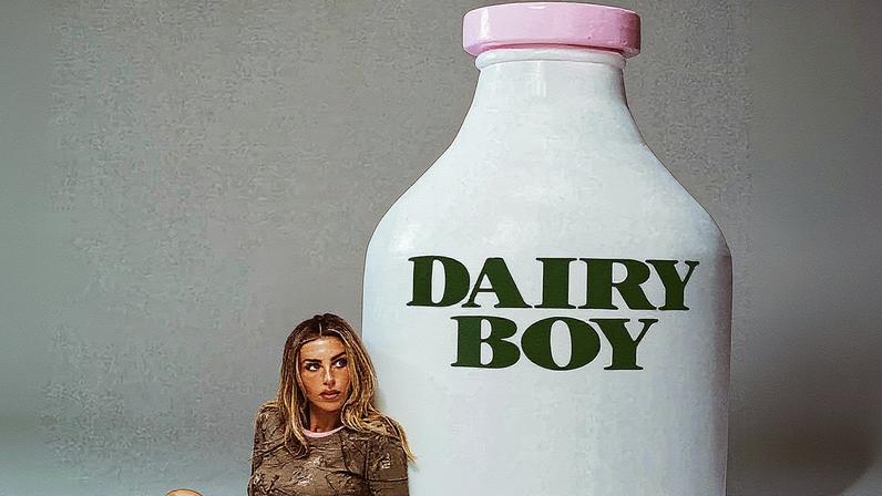 Paige Lorenze, fundadora da marca de roupas Dairy Boy (Foto: Reprodução)