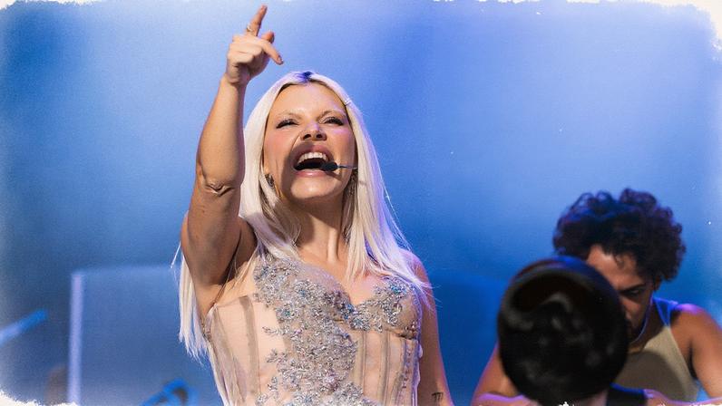 Duda Beat se apresenta em festival de música (Foto: Reprodução)