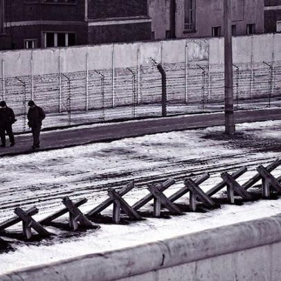 Conflito entre Oriente e Ocidente se intensifica sem perspectiva de resolução