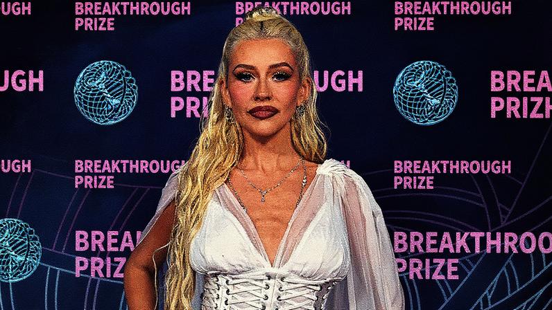 Christina Aguilera colabora com o aplicativo de namoro Grindr antes de sua apresentação no Portola Music Festival (Foto: Reprodução)