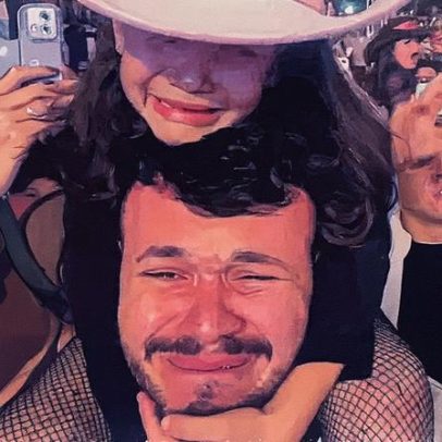 Pai surpreende filha com ingresso para show de Ana Castela e emociona a plateia