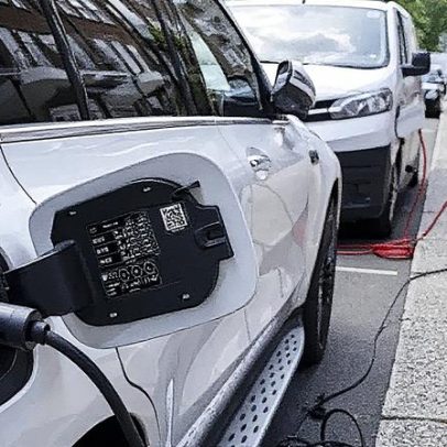 Piper Sandler eleva meta de preço da Tesla para R$ 500 com foco em liderança em IA