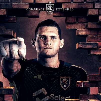 Real Salt Lake celebra renovação com vídeo das defesas de Rafael Cabral