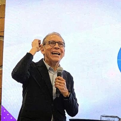 Pastor pede o fim da cultura de celebridade nas igrejas por ser prejudicial