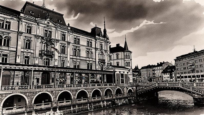 Ponte Triple (Tromostovje) projetada por Jože Plečnik em Liubliana, Eslovenia (Foto: Reprodução)