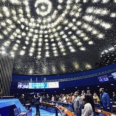 Senado aumenta pena para quem oferece drogas ou bebidas a menores de idade