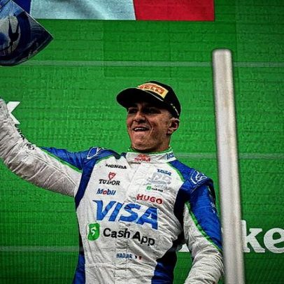 Hadjar faz história como o francês mais jovem a subir no pódio da F1