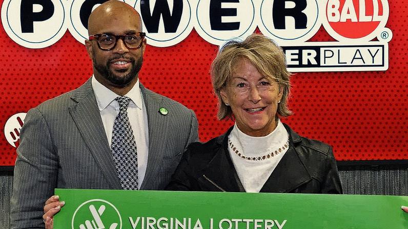 Carrie Edwards doou todo valor recebido (Foto: Reprodução)