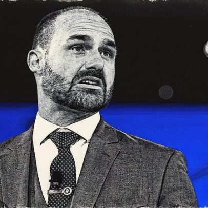 PGR prepara denúncia contra Jair e Eduardo Bolsonaro por coação à Justiça