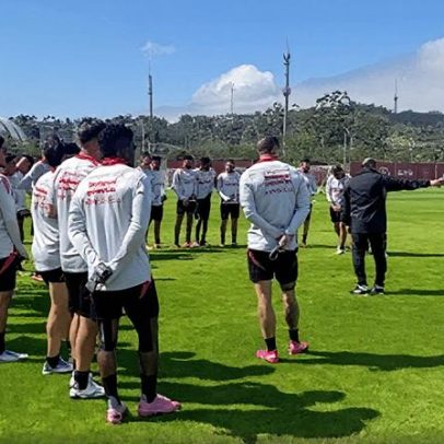 Torcida do Inter faz ato no CT e intensifica pressão para o GreNal