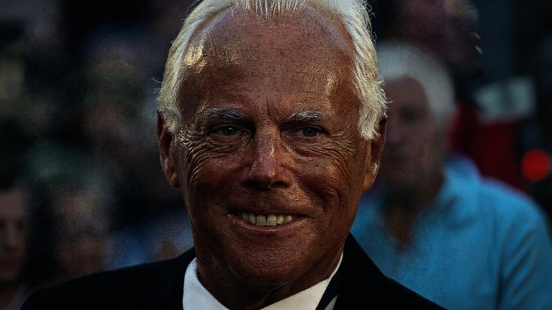 Estilista Giorgio Armani na estreia do filme 'Frida' durante o Festival de Veneza, em 2002 (Foto: Reprodução)