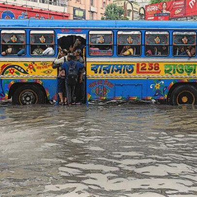 Kolkata enfrenta as piores chuvas em 39 anos e causa estragos na cidade