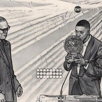 Mbappé elogia Dembélé após derrota: 'Merece mil vezes'