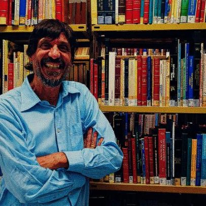 Historiador polêmico recebe contrato de R$ 3,27 milhões com a Caixa Econômica