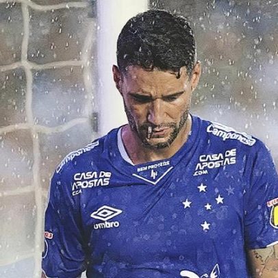 Rogério Ceni enfrenta conflitos e desafios em breve passagem pelo Cruzeiro