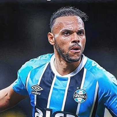Braithwaite é submetido a cirurgia e desfalca o Grêmio na temporada