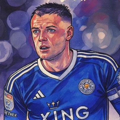 Vardy é recebido com entusiasmo ao assinar contrato com a Cremonese na Itália