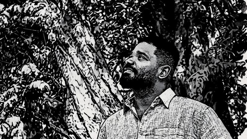 Sambista Arlindinho, filho de Arlindo Cruz, posando para a foto (Foto: Reprodução)