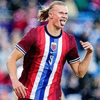 Haaland muda de nome e brilha pela seleção da Noruega em campo