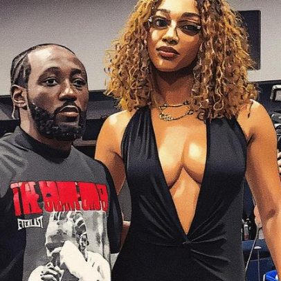 Angel Reese brilha em bodysuit preto e se destaca em noite glamourosa de lutas