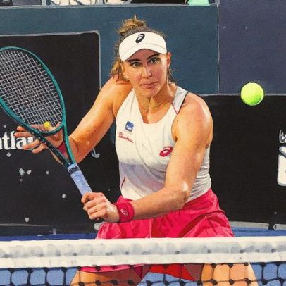 Bia vence na estreia e dá início à defesa do título em Seul