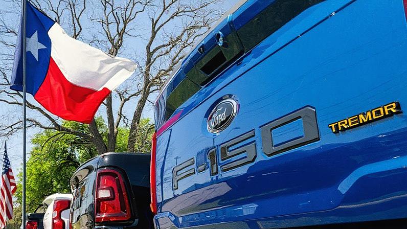 Caminhonetes Ford-150 expostas para venda em uma concessionária em Austin, Texas (Foto: Reprodução)