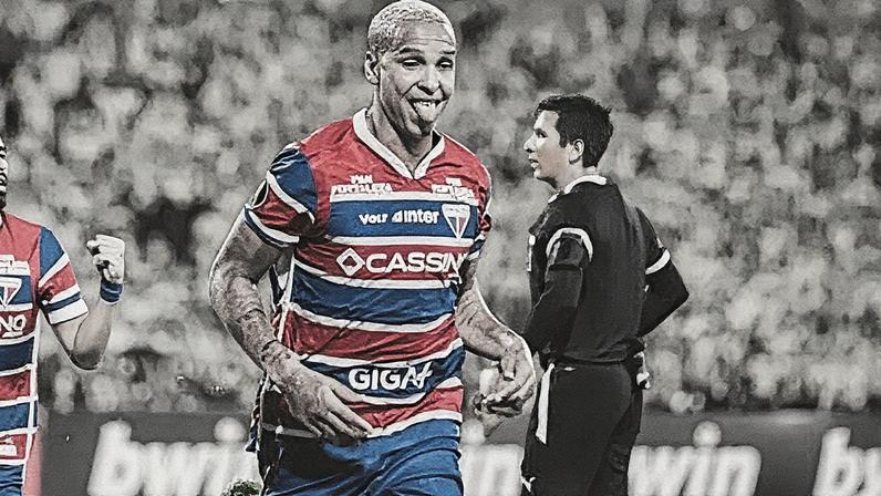 Fortaleza e Bucaramanga se enfrentam em partida da Libertadores (Foto: Reprodução)