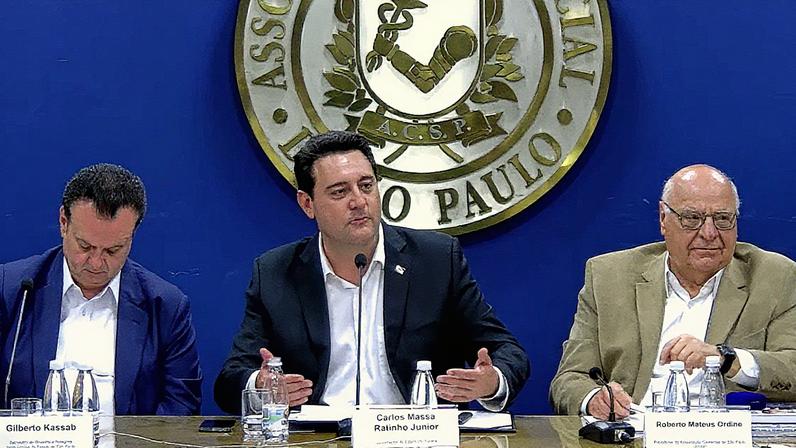 Governador do Paraná, Ratinho Júnior, fala em palestra na Associação Comercial de São Paulo (Foto: Reprodução)