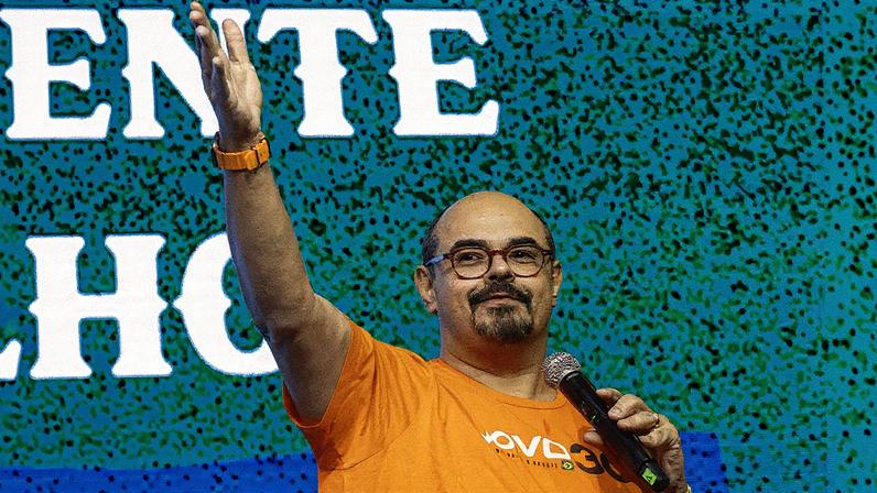 Mateus Simões, vice-governador de Minas Gerais, participa de convenção do Partido Novo em São Paulo, onde foi anunciada a pré-candidatura de Zema à Presidência (Foto: Reprodução)