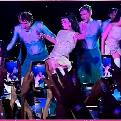 Katy Perry quase cai durante show em Curitiba e provoca risadas da plateia