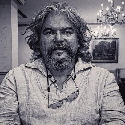 Escultor Brian Jungen conquista prêmio de arte canadense