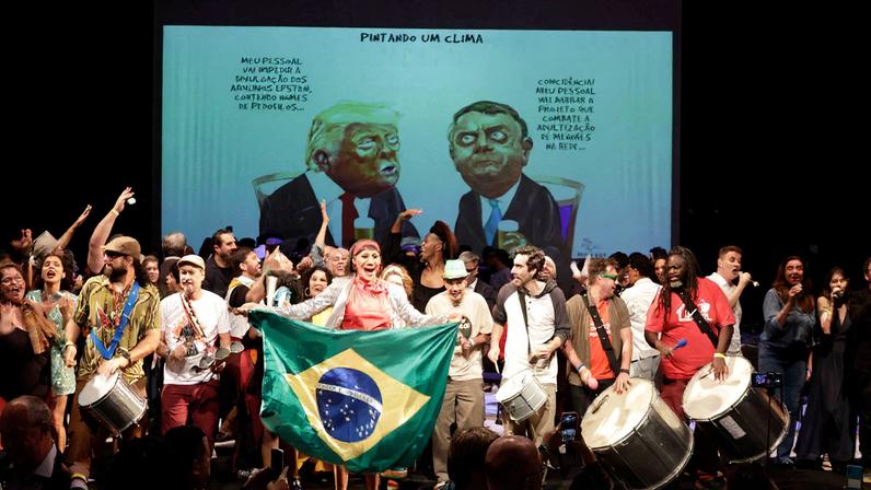 Ato em defesa da democracia do grupo Direitos Já na PUC (Foto: Reprodução)