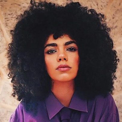 Samantha Jones apresenta show intimista no Rio de Janeiro após 'Vale Tudo'