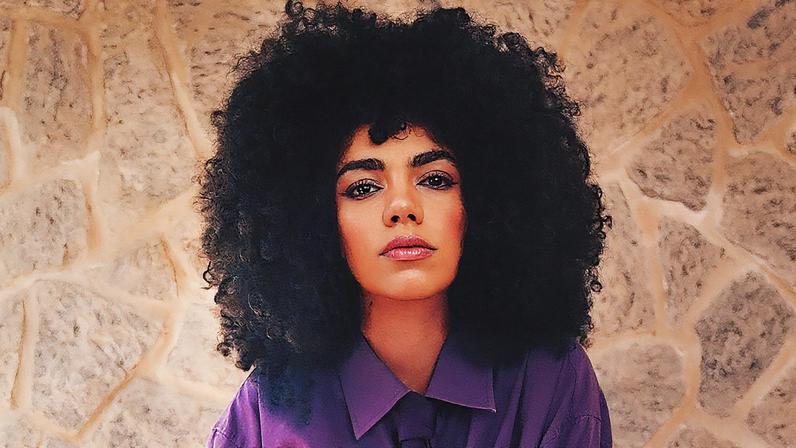 Samantha Jones canta músicas da América Latina em show no Rio (Foto: Reprodução)