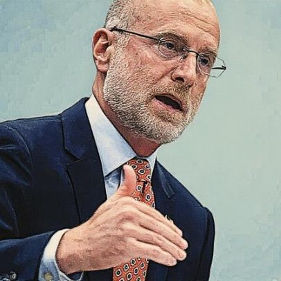 FCC acusa Jimmy Kimmel de enganar público sobre morte de Charlie Kirk