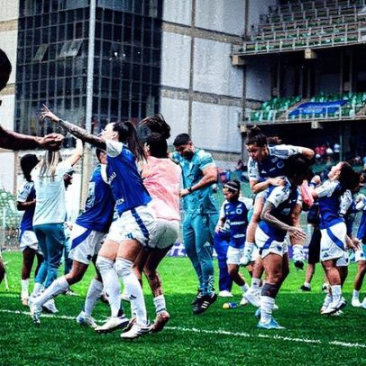 Cruzeiro supera desafios e empata com Corinthians na final do Brasileiro Feminino