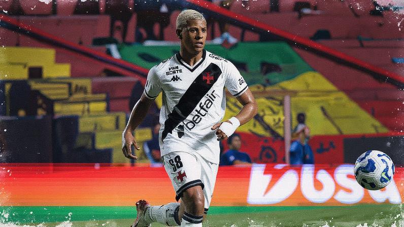 Volante do Vasco em campo durante partida (Foto: Reprodução)