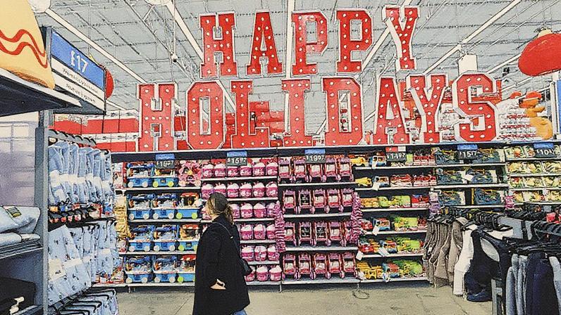 Clientes no Walmart Supercenter em Burbank durante o evento de compras Annual Deals Shopping Event (Foto: Reprodução)