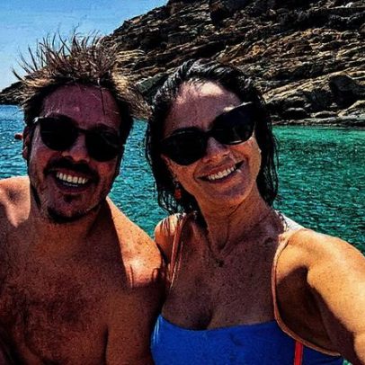 Priscila Castello Branco compartilha momentos de férias na Grécia com Fábio Porchat