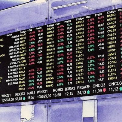 Ibovespa cai 1% em dia de correção e dólar atinge R$ 5,36 com cautela dos investidores