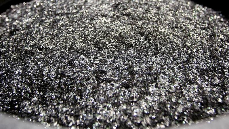 Imãs de neodímio, ferro e boro, tratados termicamente (Foto: Reprodução)