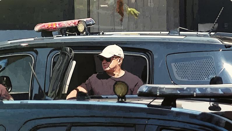 Antônio Carlos Camilo Antunes, conhecido como Careca do INSS, é levado para a superintendência da PF no Distrito Federal (Foto: Reprodução)