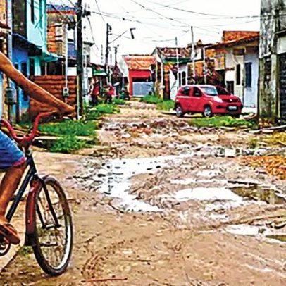 Mais de 700 piscinas de esgoto são despejadas diariamente nos rios da Amazônia