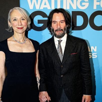 Keanu Reeves e Alexandra Grant negam rumores de casamento em evento