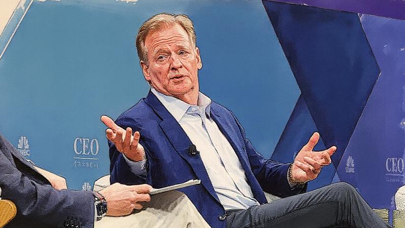 Roger Goodell, comissário da NFL, e Anthony Capuano, CEO da Marriott International, falam durante o CNBC CEO Council no Arizona (Foto: Reprodução)