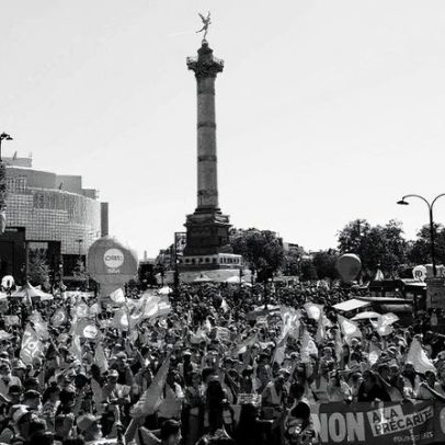 Governo Macron enfrenta crise devido a tripé corrosivo de desafios sociais e econômicos