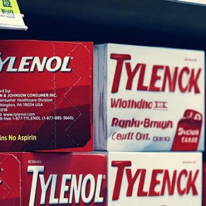 Médicos afirmam que paracetamol é seguro durante a gravidez, rebatendo Trump