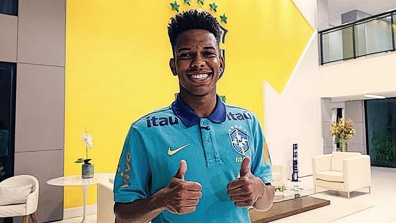 Estêvão se apresenta para jogos das Eliminatórias da Copa (Foto: Reprodução)