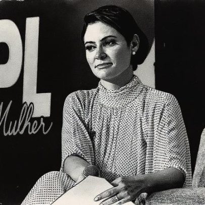 Michelle Bolsonaro classifica condenação do marido como 'farsa judicial' e confirma candidatura