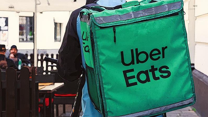 Entregador do Uber Eats em Krakow, Polônia, no dia 1º de outubro de 2024 (Foto: Reprodução)